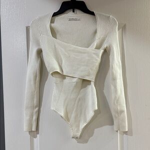Abercrombie‎ & Fitch Ivory Ribbed Bodysuit size Small